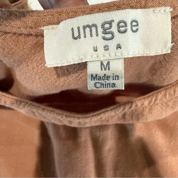 Umgee Linen Blend Top Short Sleeve Pintuck Fringe Hems Peachy Tan Women’s Size M - Picture 7 of 9